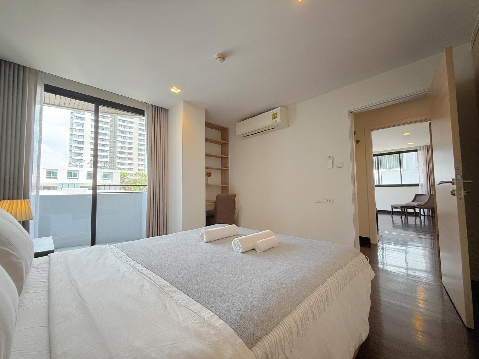 Spacious Sukhumvit Ment Near Emsphere Bts Phrom Phong Căn hộ *