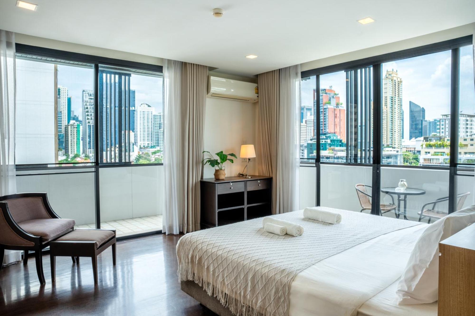 Spacious Sukhumvit Ment Near Emsphere Bts Phrom Phong Căn hộ