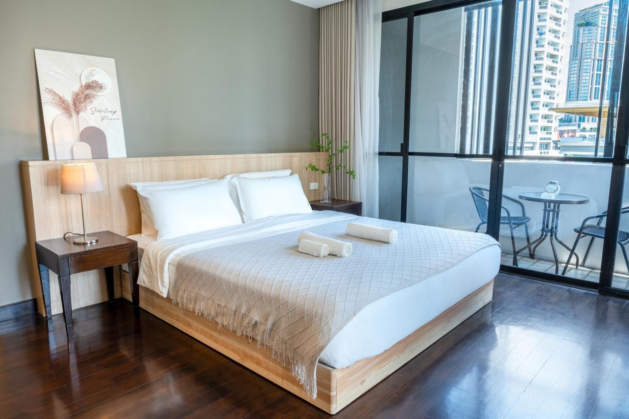 Spacious Sukhumvit Ment Near Emsphere Bts Phrom Phong Căn hộ *