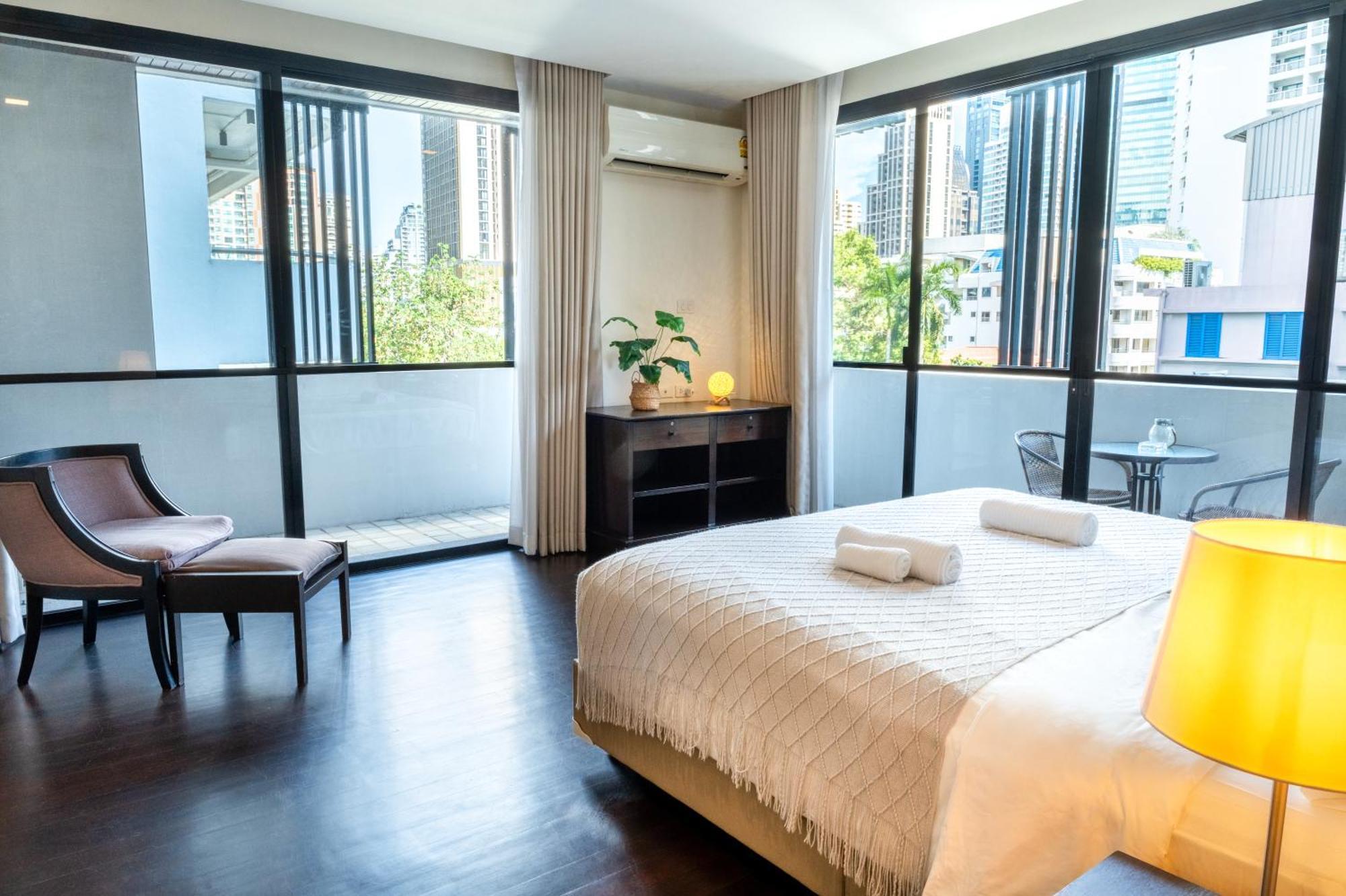 Spacious Sukhumvit Ment Near Emsphere Bts Phrom Phong *