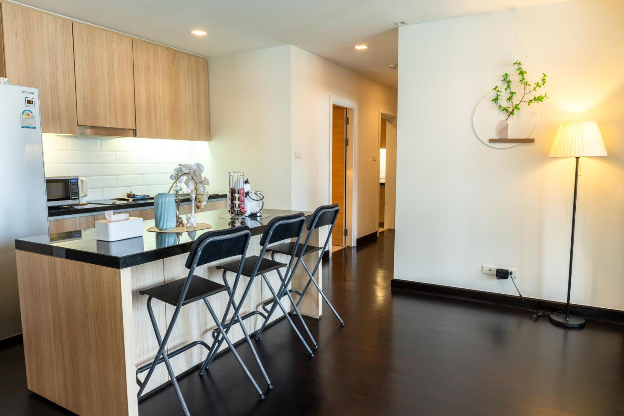Spacious Sukhumvit Ment Near Emsphere Bts Phrom Phong Căn hộ *